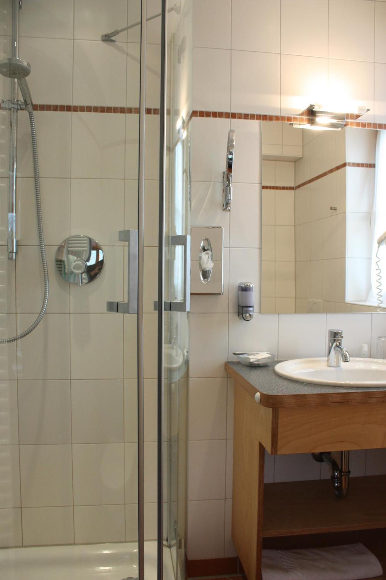 Hotel Garni Otto Huber Oberammergau Zimmer foto
